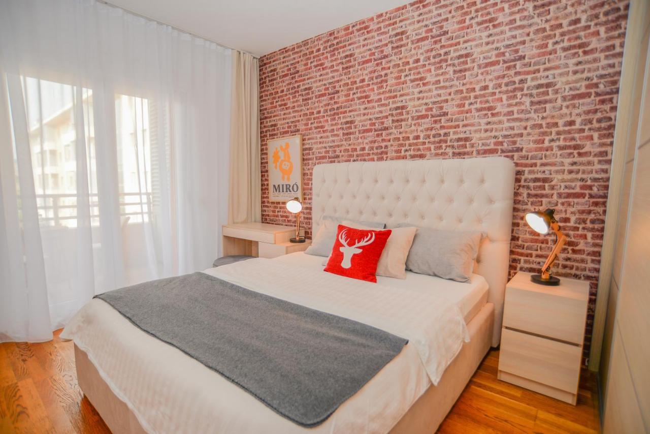 Lovely Apartment At City Quart 포드고리차 외부 사진
