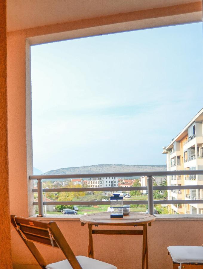 Lovely Apartment At City Quart 포드고리차 외부 사진