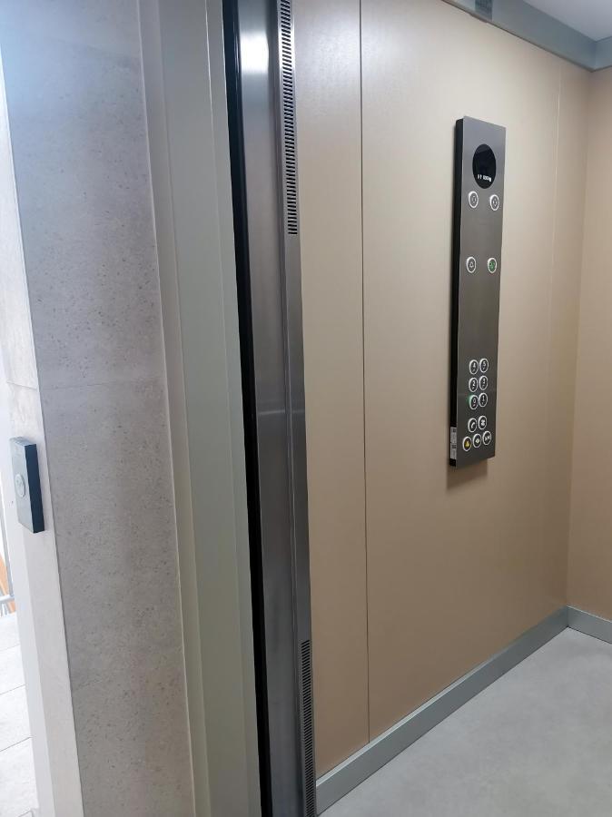 Lovely Apartment At City Quart 포드고리차 외부 사진